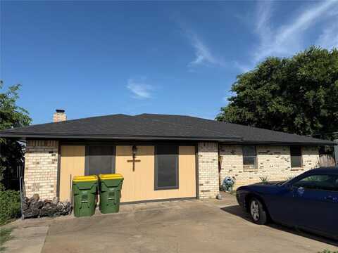 2401 Woodhaven Drive, Granbury, TX 76048