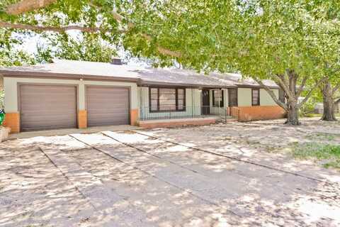 307 W Nelson Street, Bowie, TX 76230