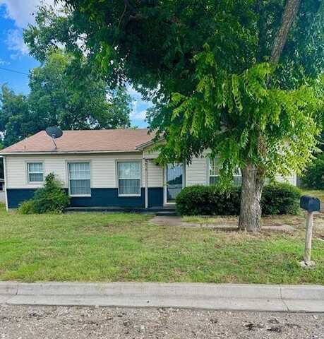 519 Richardson Street, Jacksboro, TX 76458