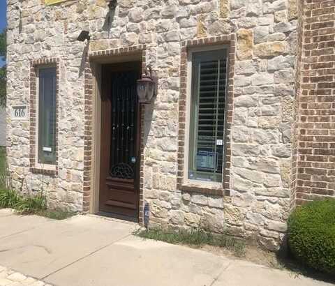 616 E Lamar Street, Royse City, TX 75189