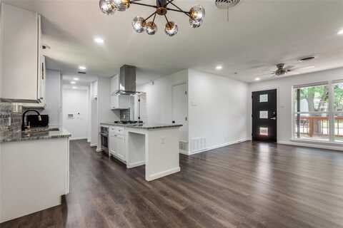 2817 Andrea Lane, Dallas, TX 75228