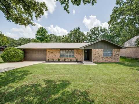 3103 S Garland Street, Decatur, TX 76234