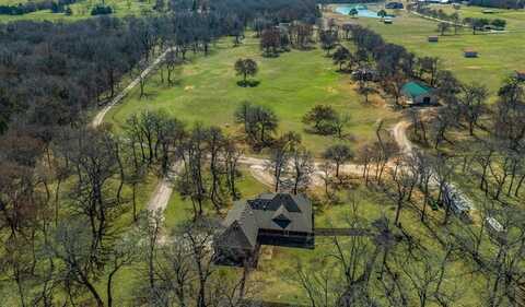 377 Quail Hill Road, Whitesboro, TX 76273
