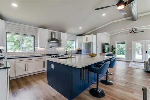 558 Private RD 7423, Emory, TX 75440