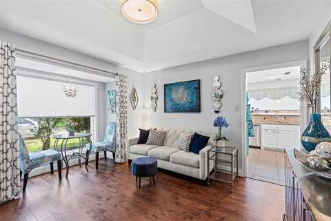 10118 Apple Creek Drive, Dallas, TX 75243