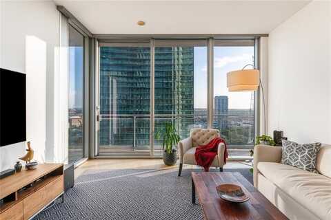 2900 Mckinnon Street, Dallas, TX 75201