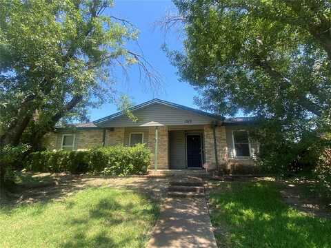 1213 Southridge Drive, Lancaster, TX 75146