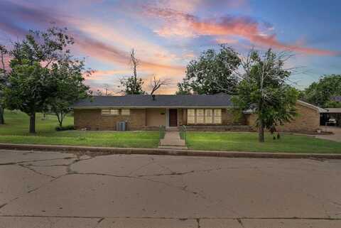 1011 E Connell Street, Breckenridge, TX 76424