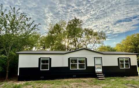 5452 County Road 2252 Road, Quinlan, TX 75474