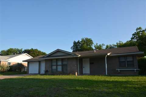 8108 Redwood Drive, Benbrook, TX 76116