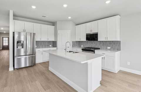 6612 Valley Lake Lane, Fort Worth, TX 76036