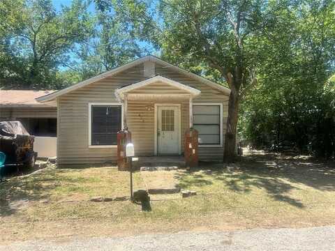412/410 Small Street, Bowie, TX 76230