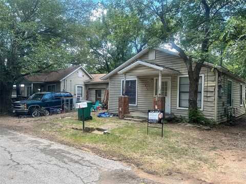 412/410 Small Street, Bowie, TX 76230