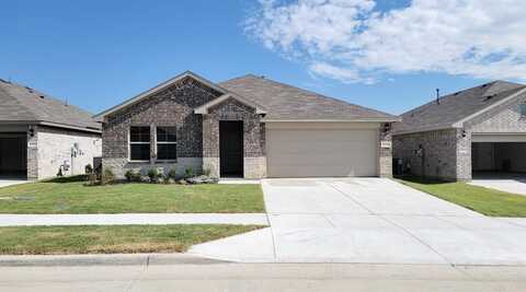9456 GOLDEN TREE Avenue, Fort Worth, TX 76108