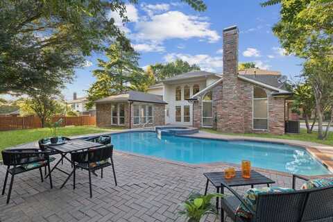 302 Chestnut Cove Circle, Southlake, TX 76092