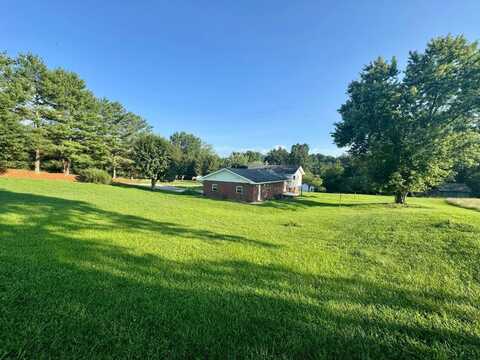 205 Counts Hill, Spencer, WV 25276