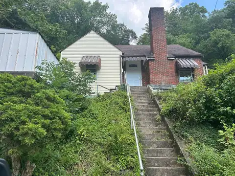 2377 Savory Drive, Charleston, WV 25387