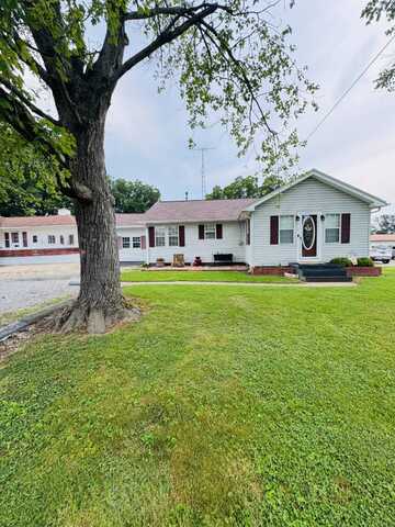 812 Stewart St, Carmi, IL 62821