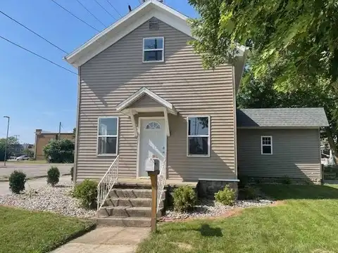 252 E. Lincoln Street, Nappanee, IN 46550