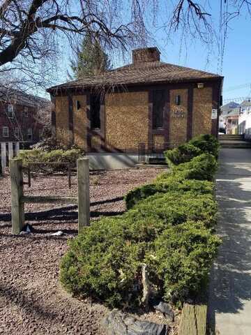 1430 Clove Road, Staten island, NY 10301