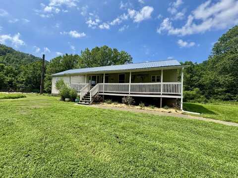 179 Cow Lane, Arnoldsburg, WV 25234
