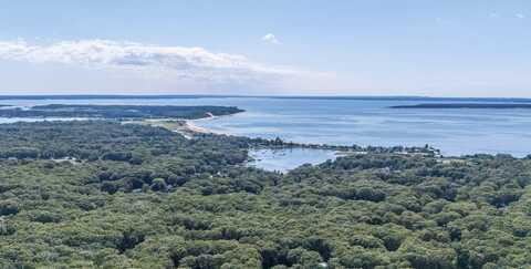 35 BRIDIES PATH, Southampton, NY 11968