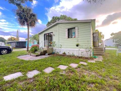 2028 Stewart Rd, Melbourne, FL 32935