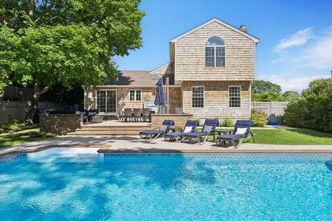 19 MAPLE ST, Westhampton Beach, NY 11978