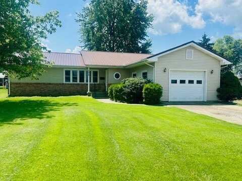 208 W. Missouri St., Oblong, IL 62449