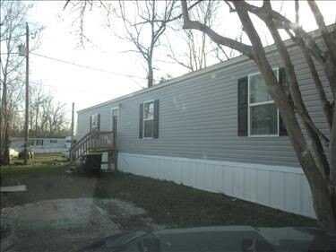 700 W MCCLELLAN ST TRLR 15, PONCHATOULA, LA 70454