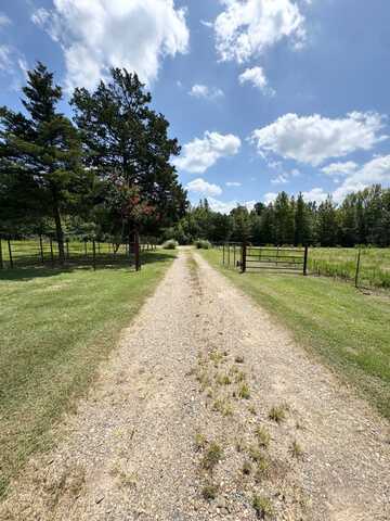 2121 Rockhill Road, Haworth, OK 74740