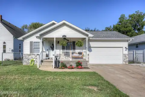 711 Broadway Street, Lamar, MO 64759