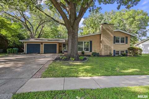 2101 BARBERRY Drive, Springfield, IL 62704
