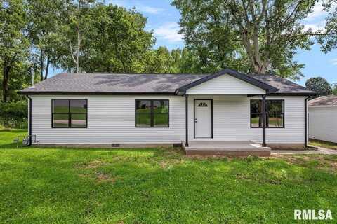 219 N COOK Street, Edinburg, IL 62531