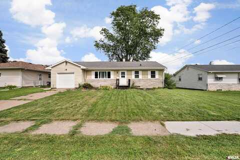 3719 WILKES Avenue, Davenport, IA 52806