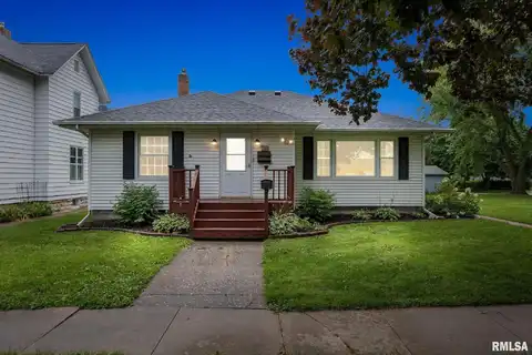 306 MULBERRY Street, Tipton, IA 52772