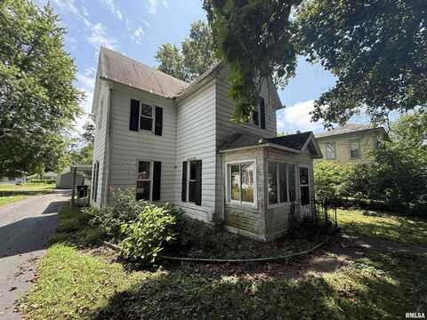 420 6TH Street, Illiopolis, IL 62539