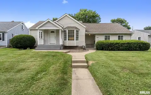 918 JONES Street, Bettendorf, IA 52722