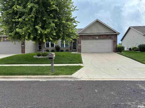 1316 CALVIN Drive, Washington, IL 61571