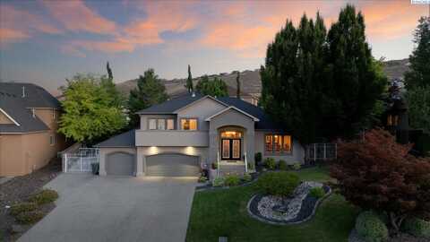 309 Falconridge St, Richland, WA 99352
