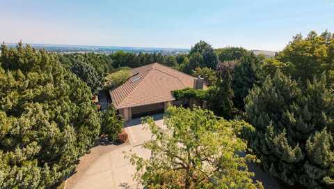 2618 Quarterhorse Way, Richland, WA 99352