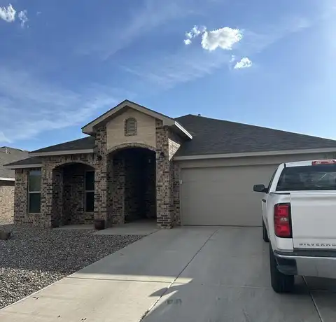 6901 Outlaw Ct, Midland, TX 79705