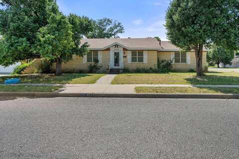 2145 N Chestnut Dr, Pampa, TX 79065