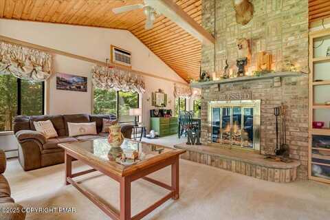 142 Sawmill Court, East Stroudsburg, PA 18301