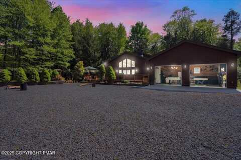 572 Sir Jeoffrey Court, Pocono Lake, PA 18347