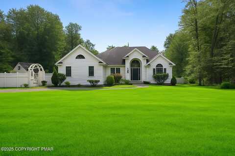 343 High Country Drive, Blakeslee, PA 18610