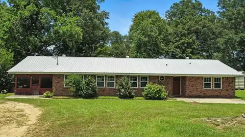 317 Starkey St, Poplarville, MS 39470