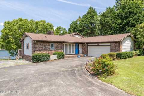 161 Shenandoah Road E, West End, NC 27376