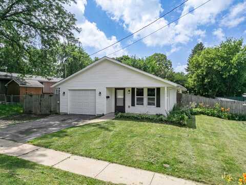 551 W MENOMONIE, BELVIDERE, IL 61008