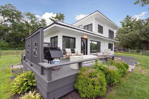 8239 Beach, ROCKFORD, IL 61114